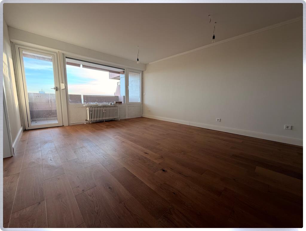 Essen und Ostbalkon