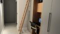 Flur mit Arbeitsplatz